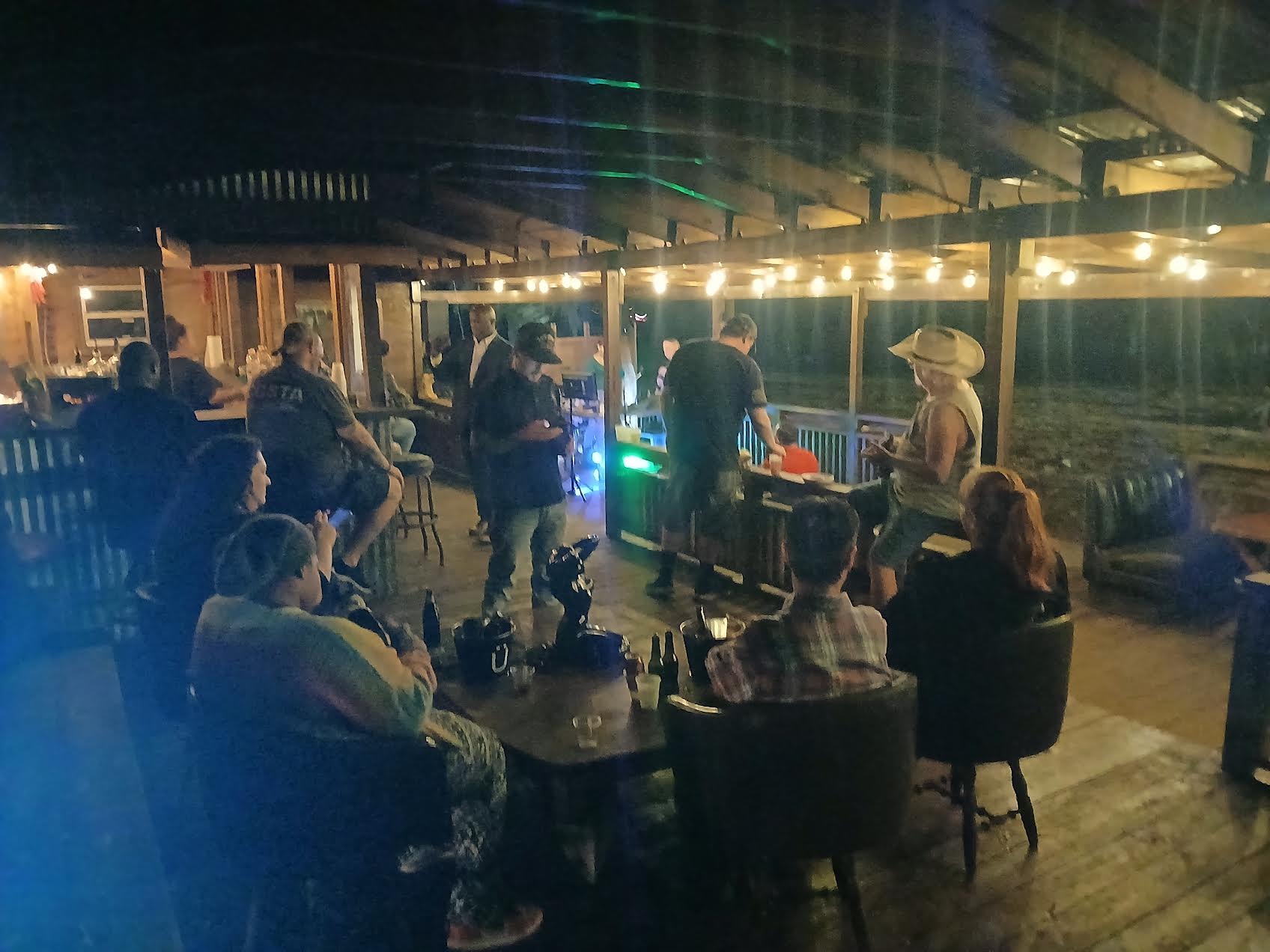 Inside Kelly's on a Saturday night
